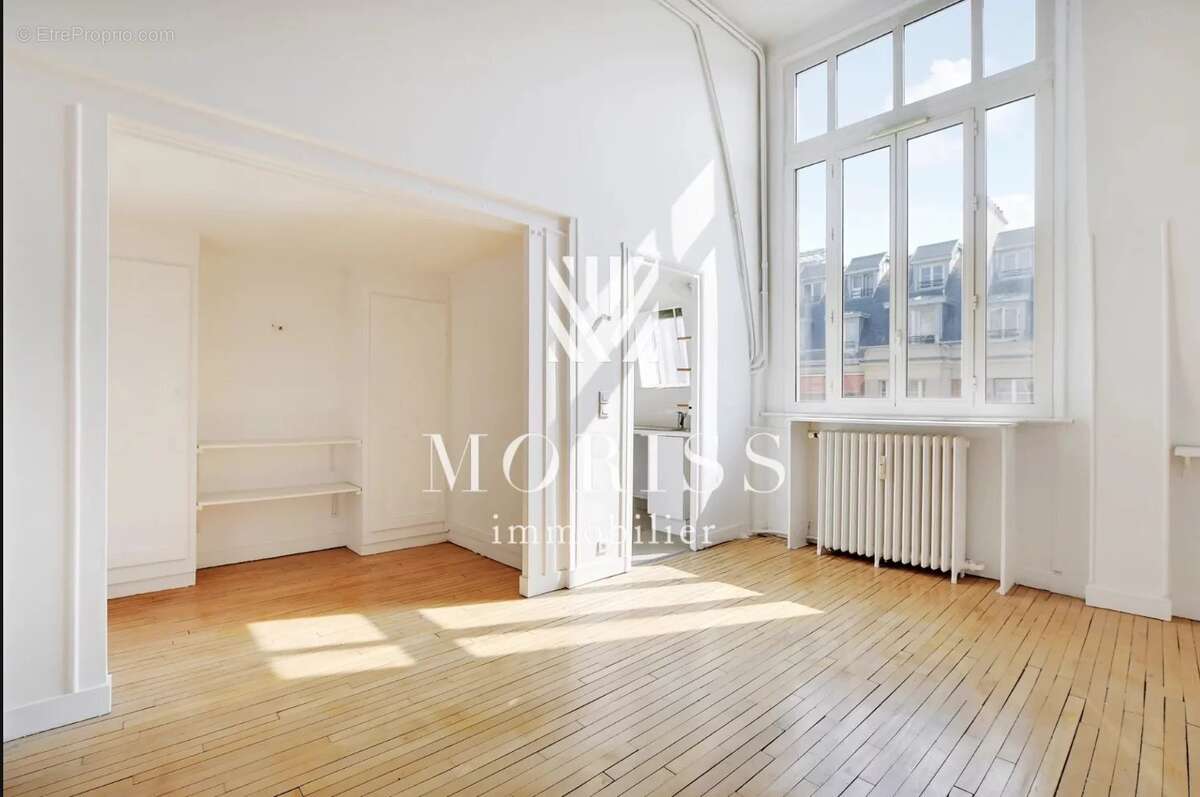 Appartement à PARIS-4E