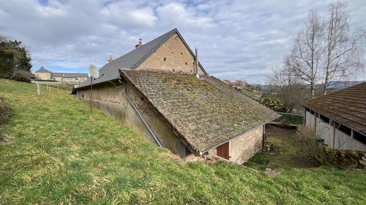 Maison de campagne sur 2 727 m² de terrain avec vue dégagée - photo 16