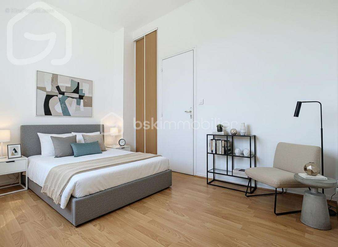 Maison à SAINT-ETIENNE-DU-ROUVRAY