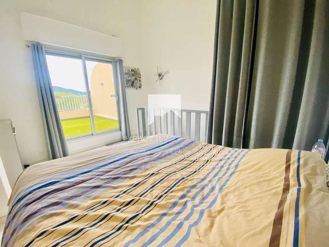 Appartement à HYERES