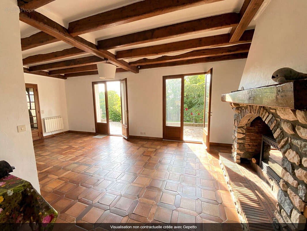 Maison à BAZAINVILLE