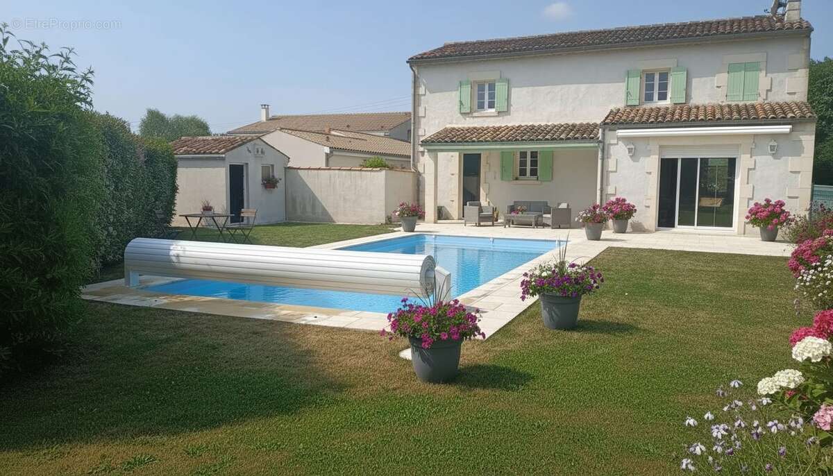 Maison à MESCHERS-SUR-GIRONDE