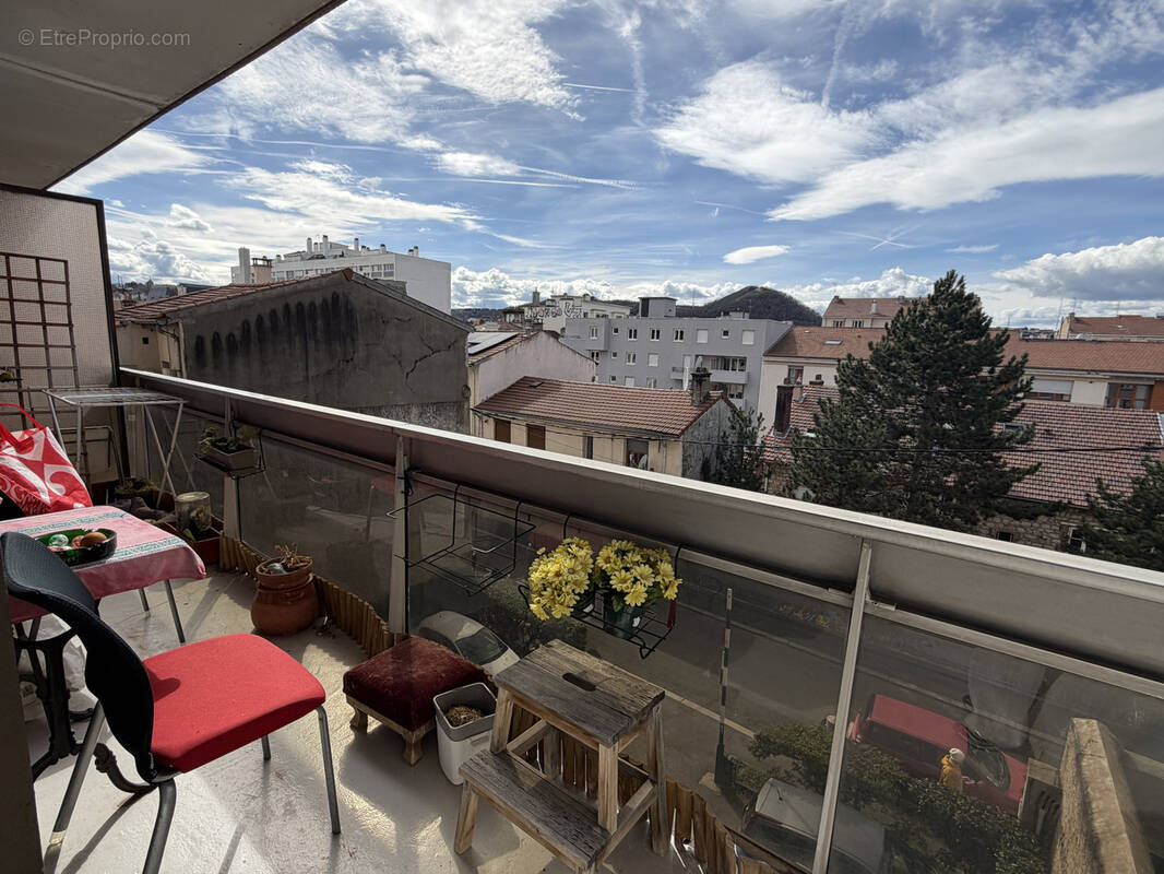Appartement à SAINT-ETIENNE