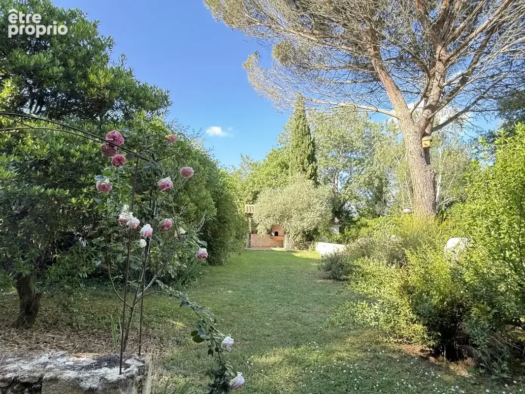 Refuge bucolique dans un hameau préservé - photo 10