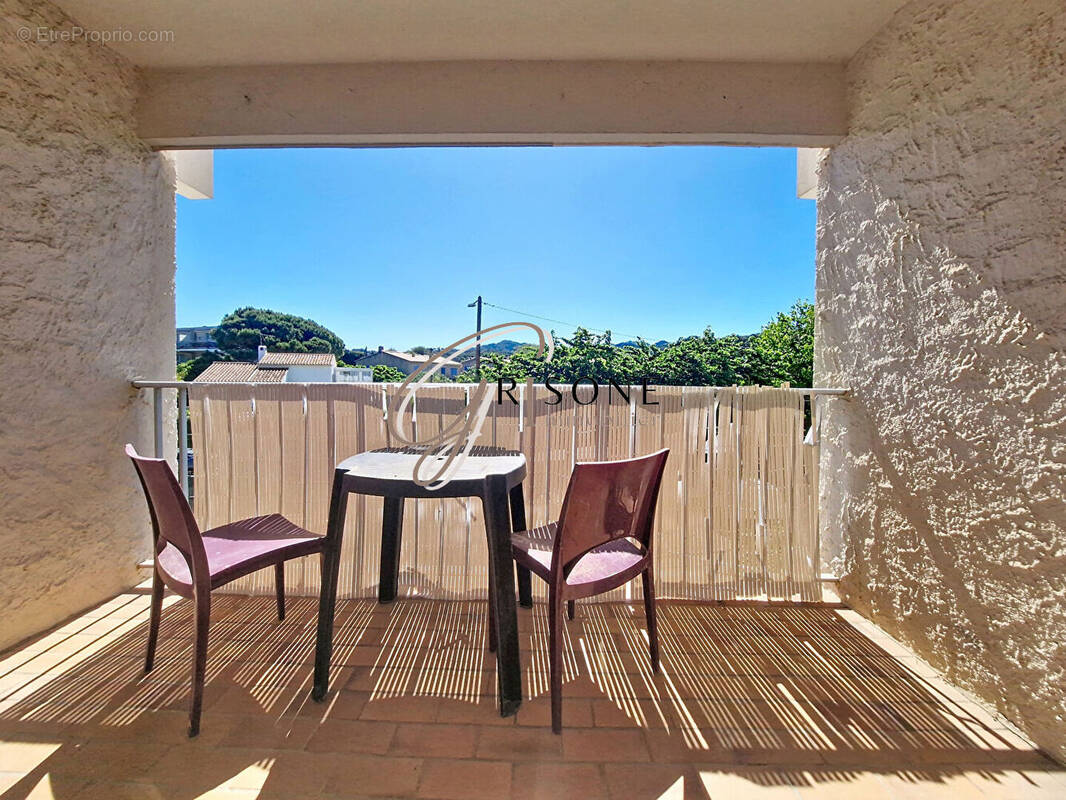 Appartement à SIX-FOURS-LES-PLAGES