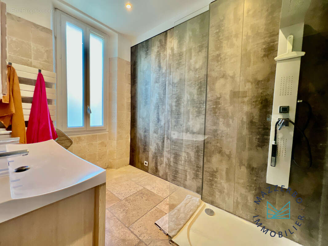 Maison T3 de 89m2 avec 115m2 de sous-sol - photo 6