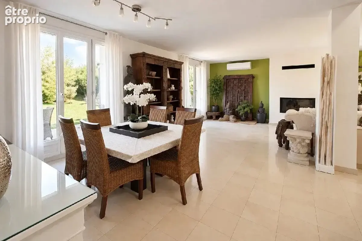 Maison 7 pièces 157 m² à vendre à Ozoir-La-Ferriere (77330) - photo 2