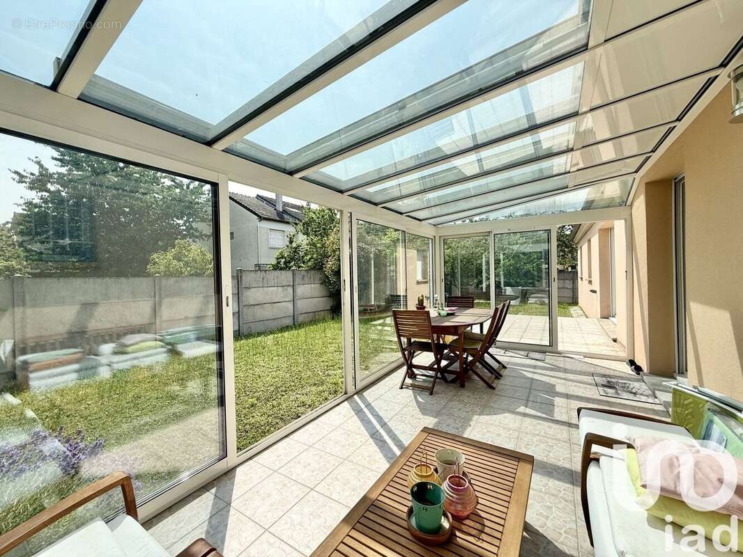 Photo 2 - Maison à RIS-ORANGIS