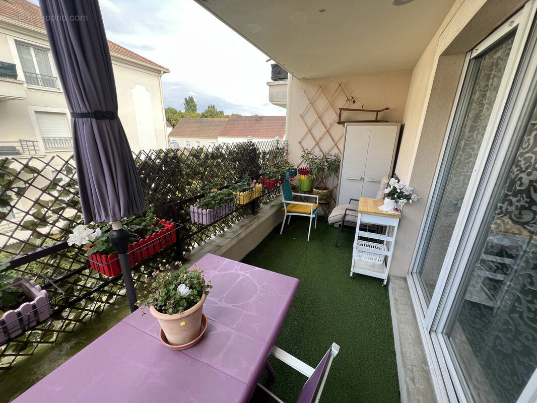 Appartement à PONTAULT-COMBAULT