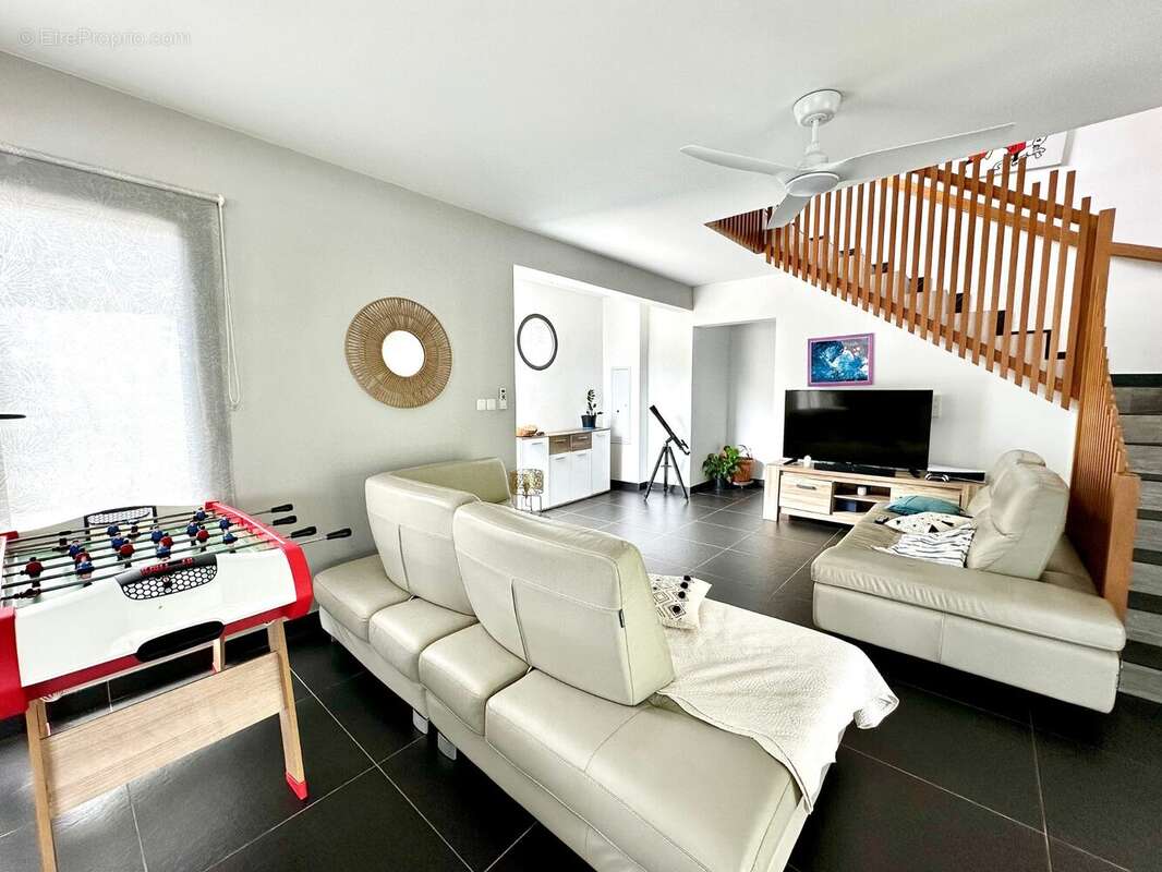 Maison 137 m² à Sainte-Marie  - photo 4