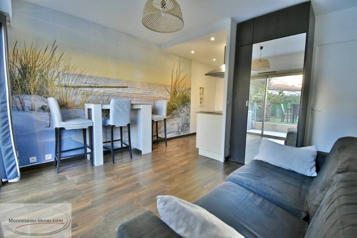 Appartement à LE CANNET