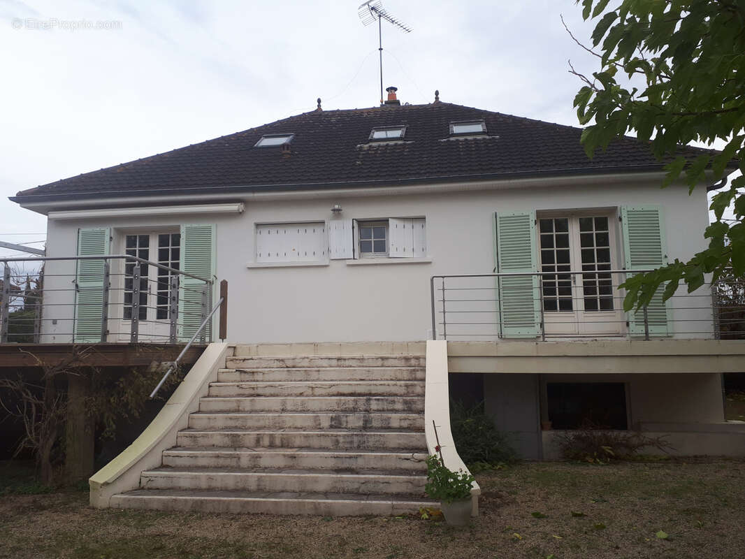 Maison à LES ORMES