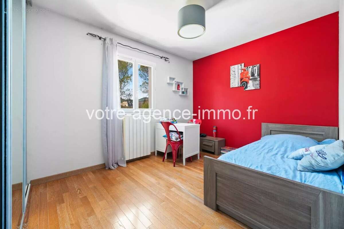 Peille, belle maison 105m² + garage 30m² Piscine + dépendance - photo 17