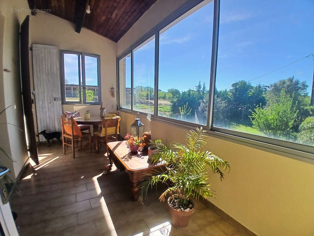 Maison à SAINT-HILAIRE-DE-BRETHMAS