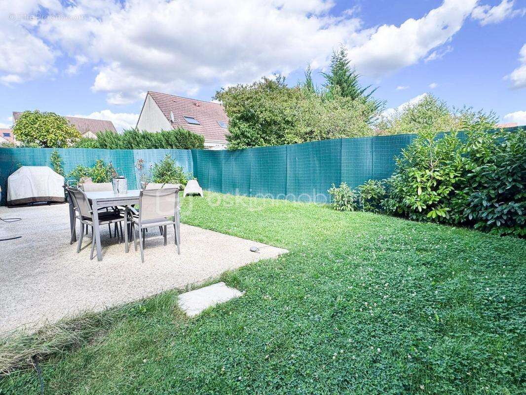 Maison à ROISSY-EN-BRIE