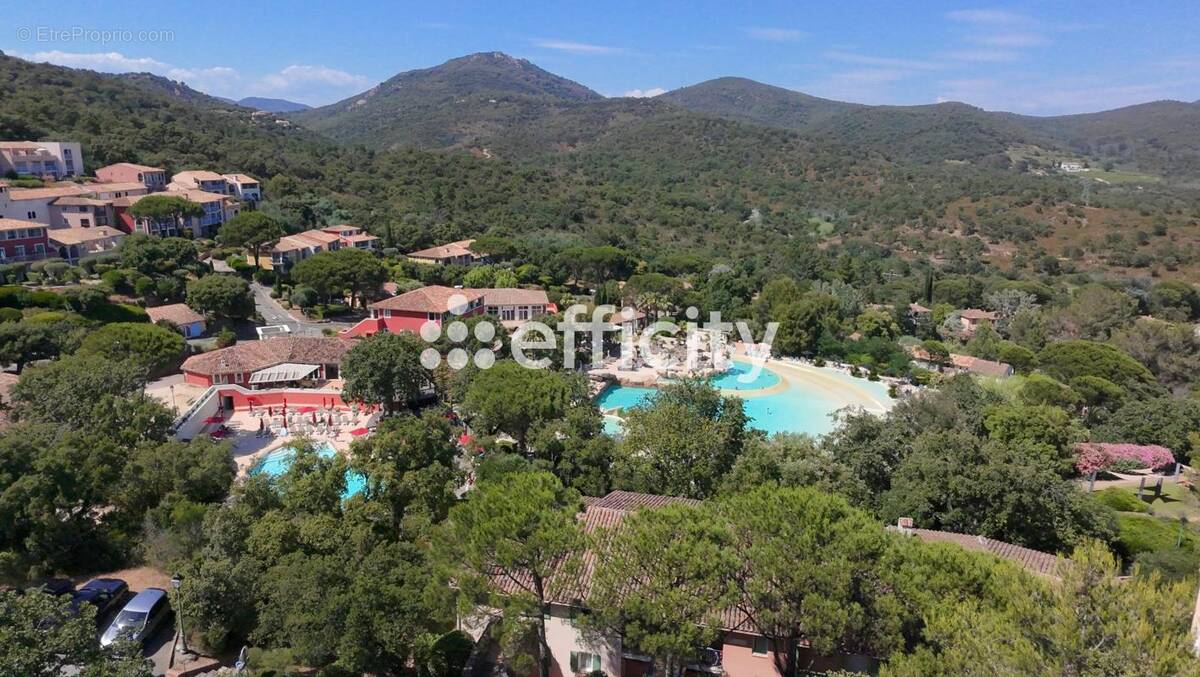 Appartement à GRIMAUD