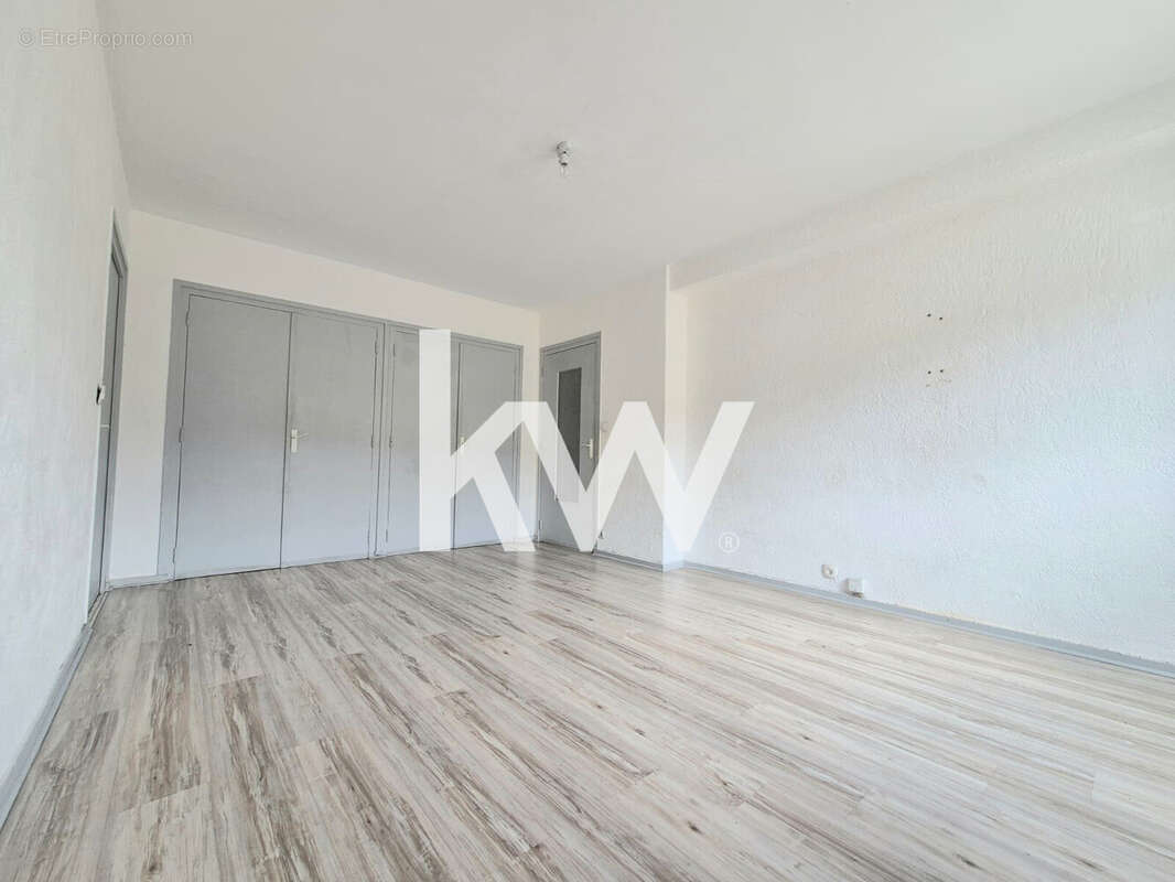 Appartement 49 m² à Saint-Etienne  - photo 2