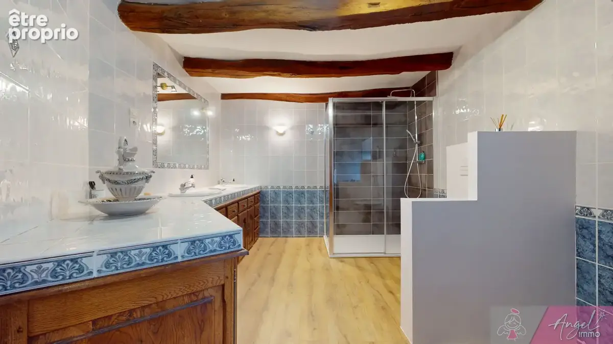 Grande maison rénovée 254 m2 + appartement indépendant déjà loué - photo 16