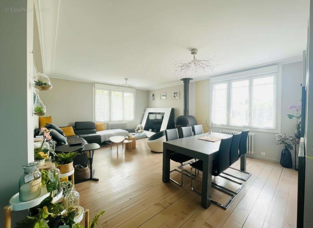 Maison de ville Montfort Sur Meu 7 pièce(s) 137 m2 - photo 5