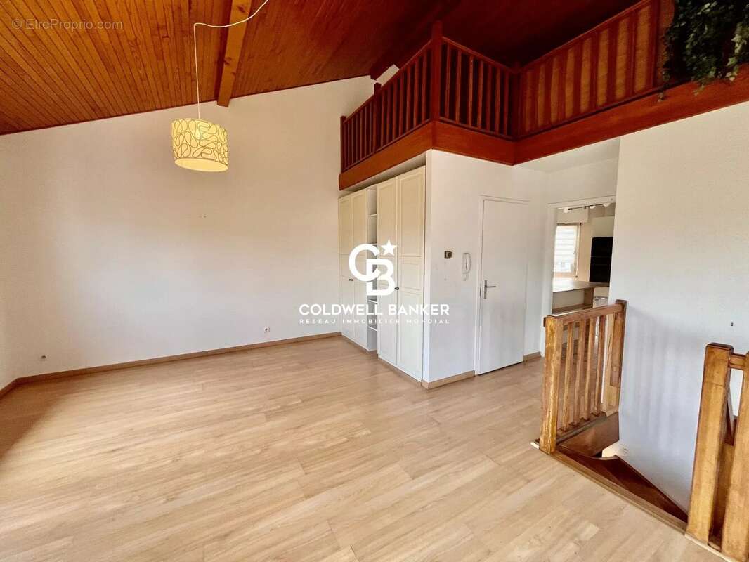 Appartement Duplex à vendre centre d'Annemasse - Proche Gare - photo 8