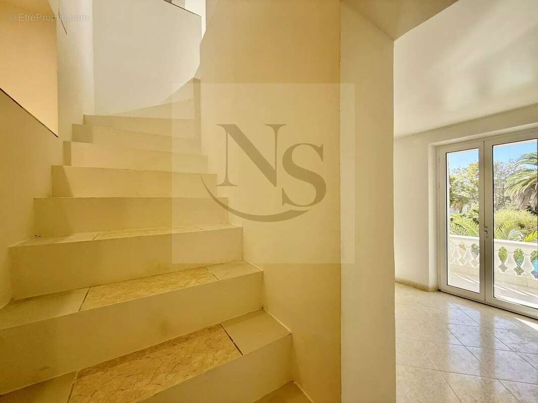 Maison à SANARY-SUR-MER