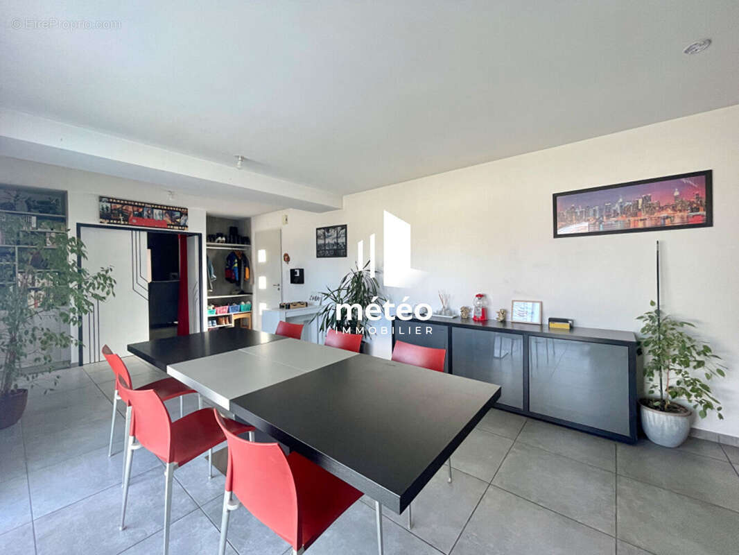 Maison à SAINTE-SOULLE