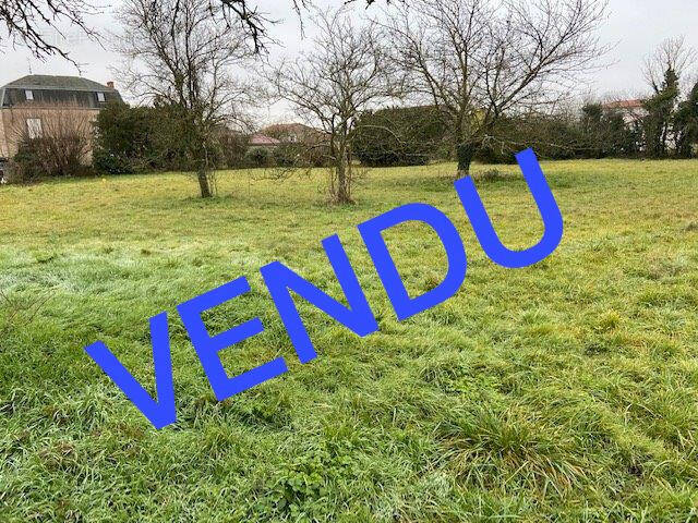 Terrain à SAINT-LAURE