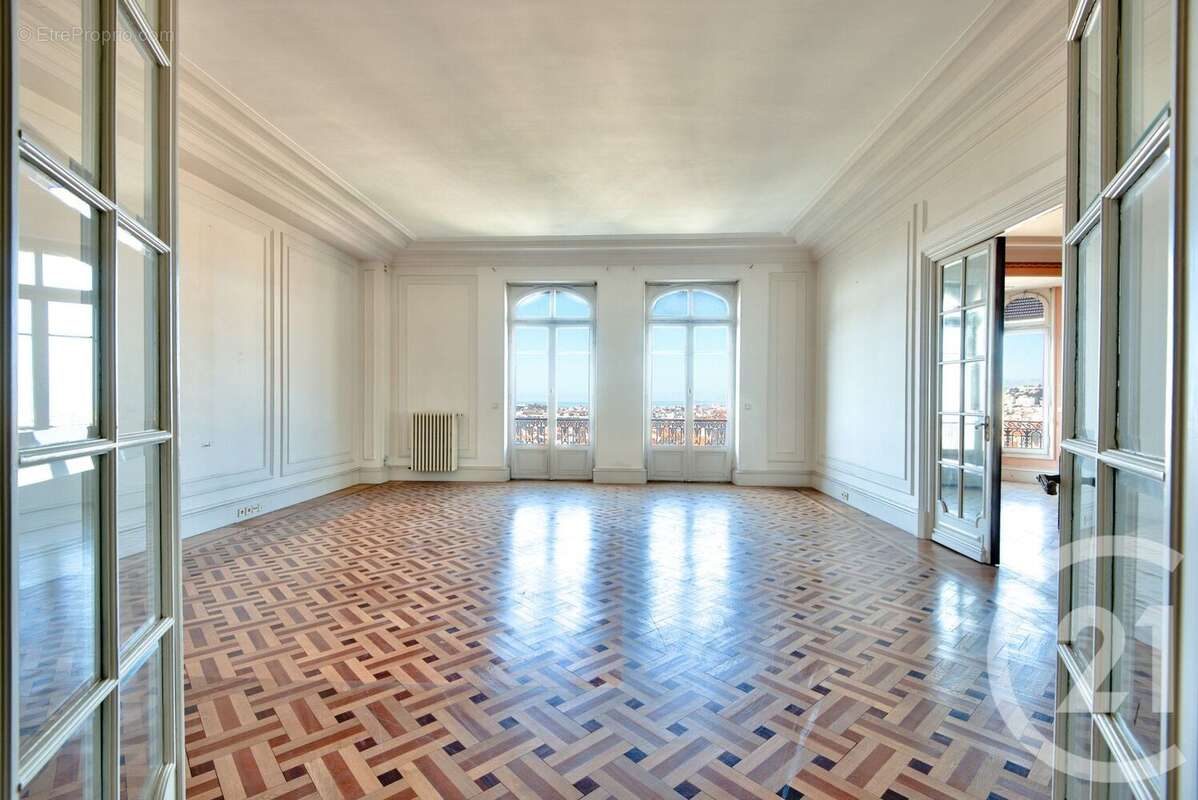 Appartement à NICE