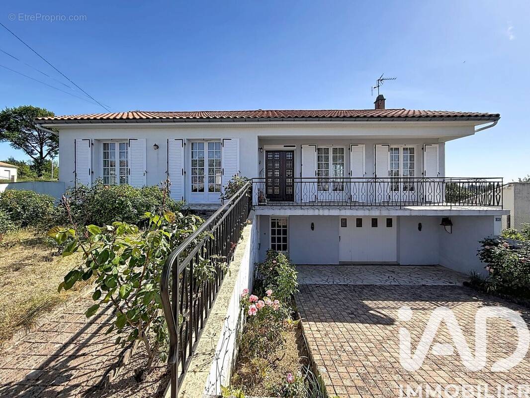 Photo 1 - Maison à AZAY-SUR-THOUET