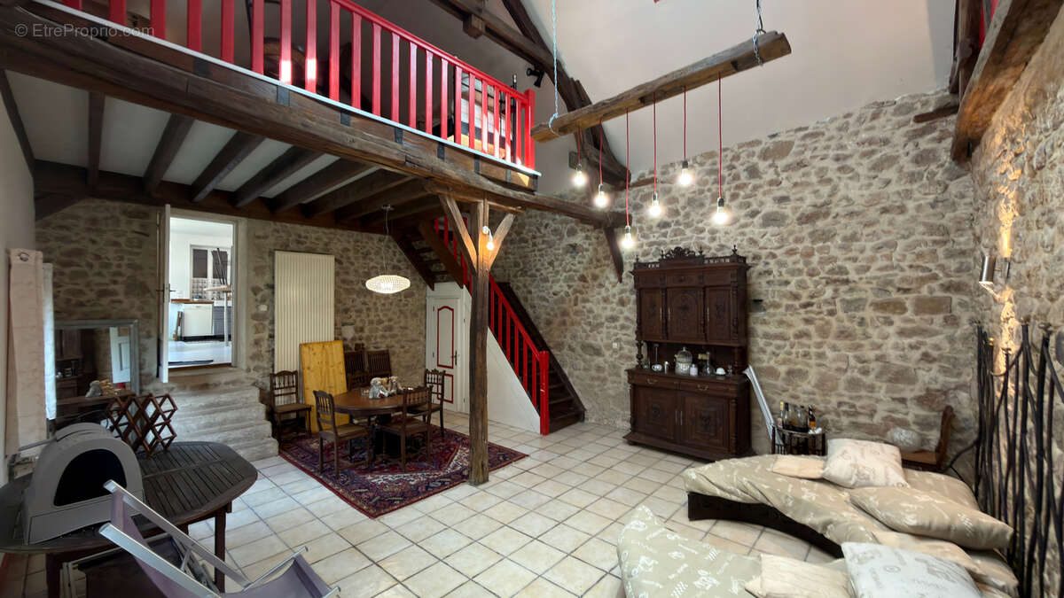 Propriété centre ville ROUVRAY  ( 21 cote d'or ) au calme habitable de suite - photo 15