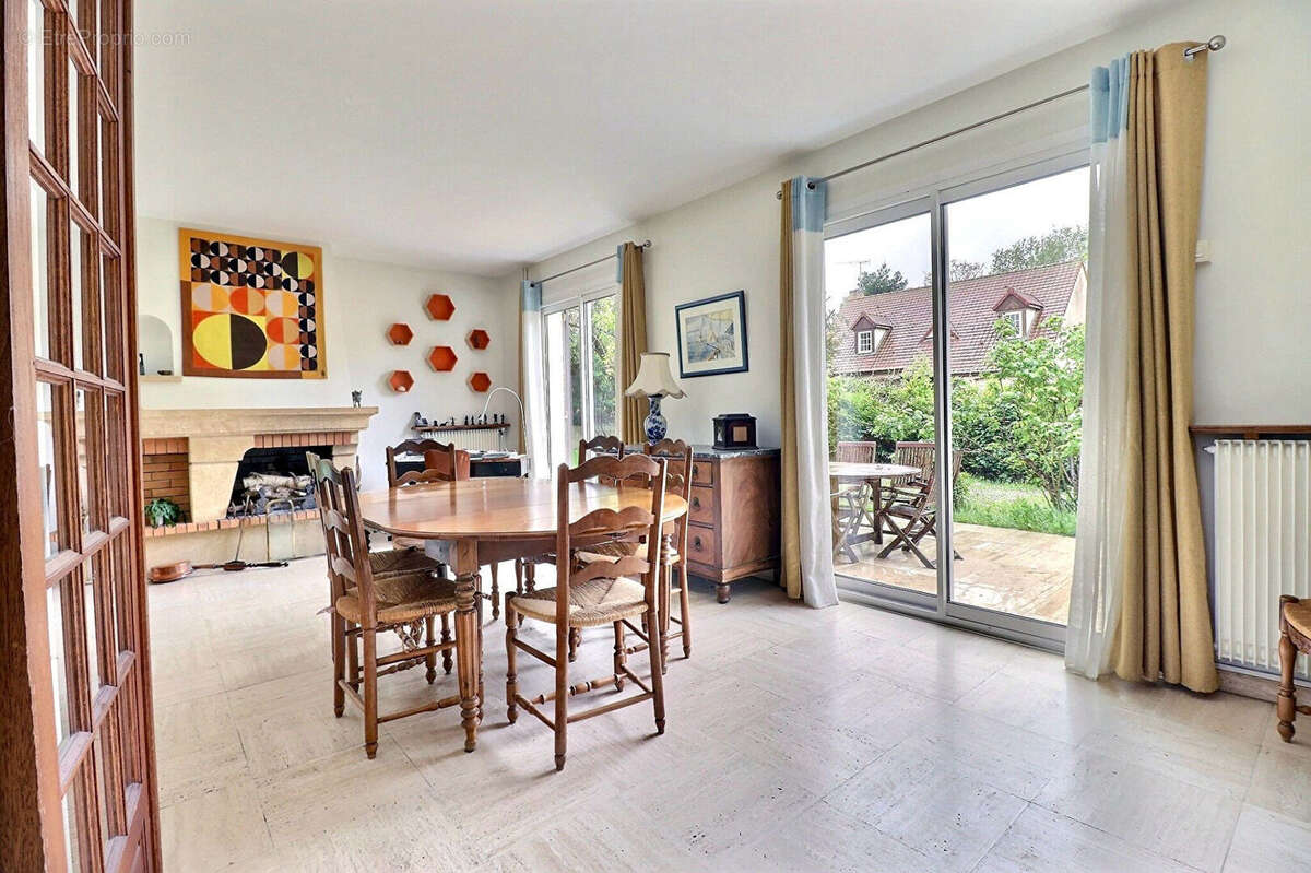 Maison à SAINT-GERMAIN-EN-LAYE