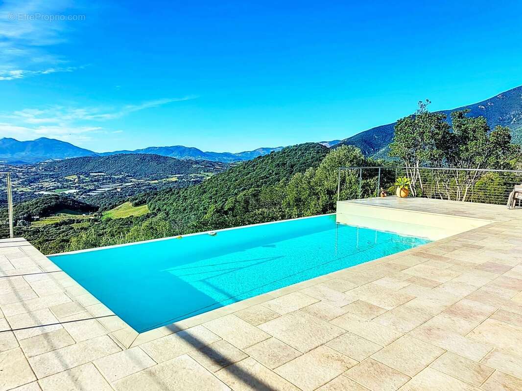 Maison à ECCICA-SUARELLA