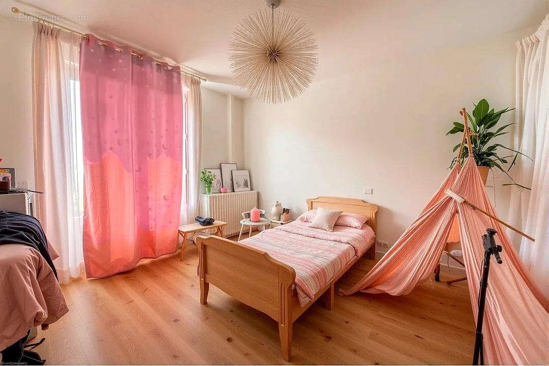 Maison à CRECY-LA-CHAPELLE