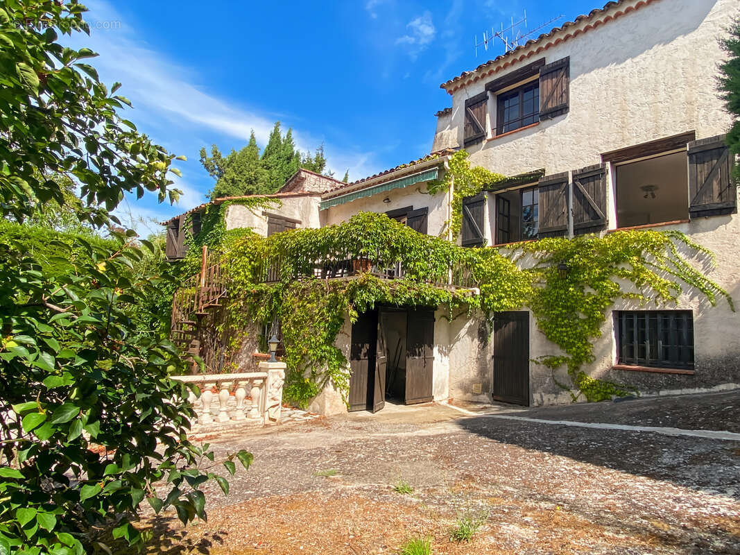 Maison à SAINT-PAUL-EN-FORET