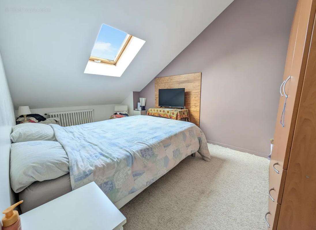 Maison à BELLEGARDE