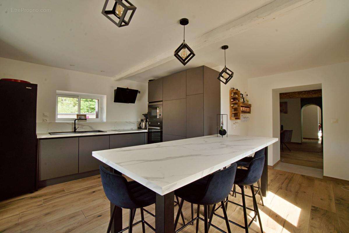 Maison à MESSIMY-SUR-SAONE