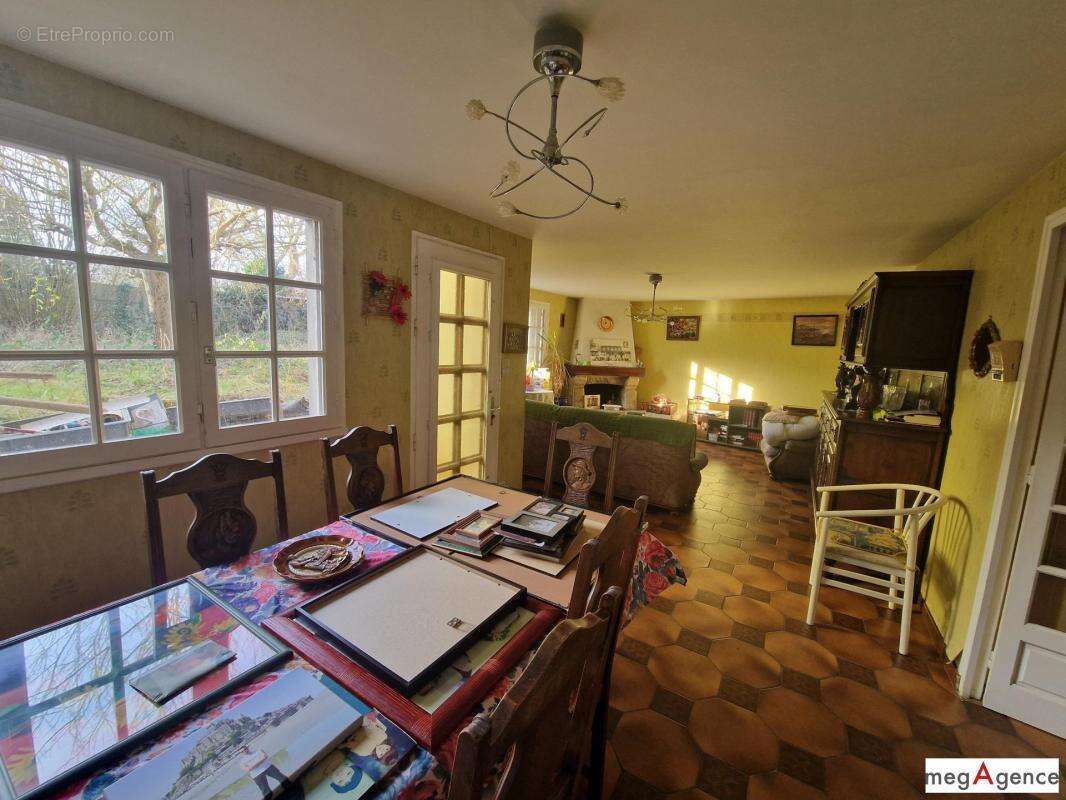 Maison à MAURE-DE-BRETAGNE