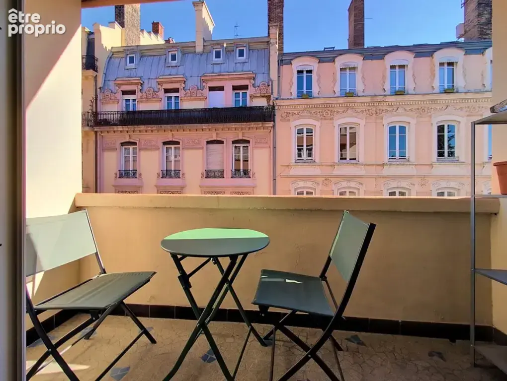 Appartement T3 de 53,72 m2 - LYON 6 - photo 2