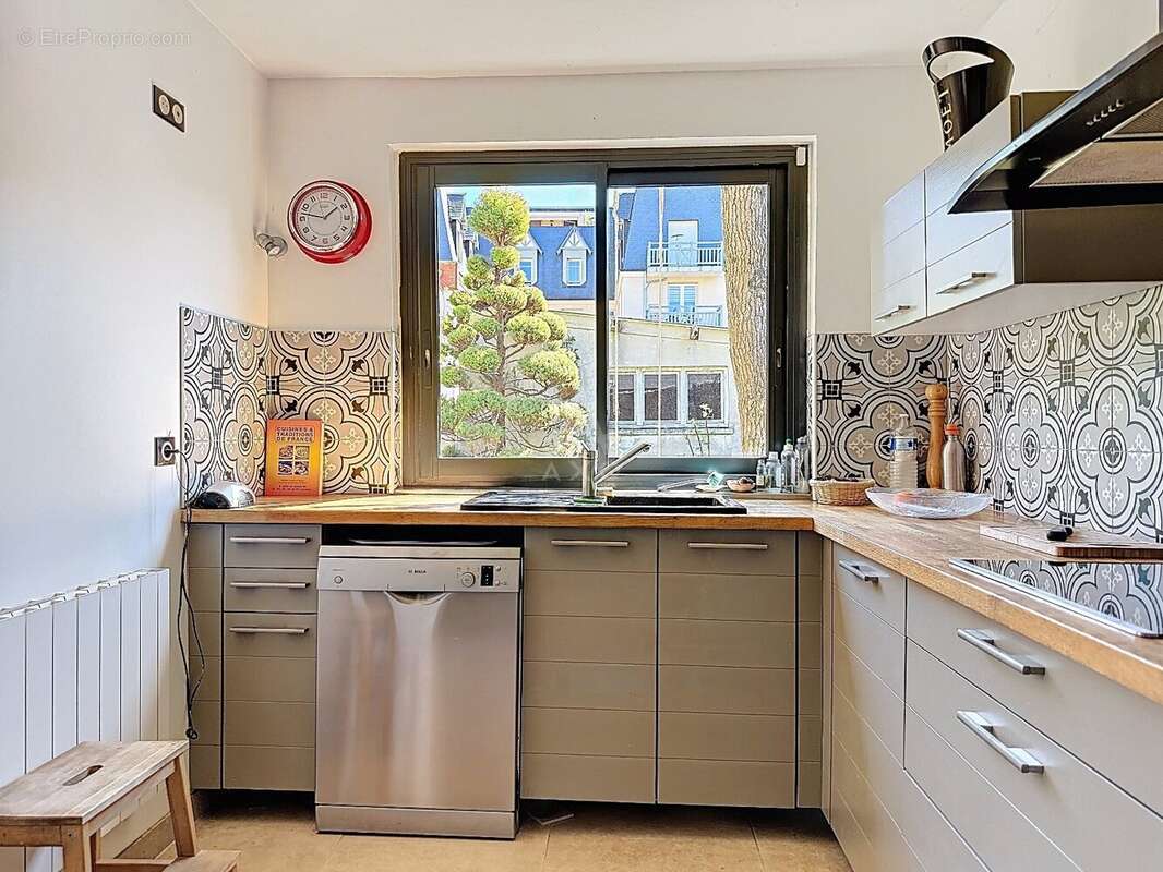 Maison à PONT-L'EVEQUE