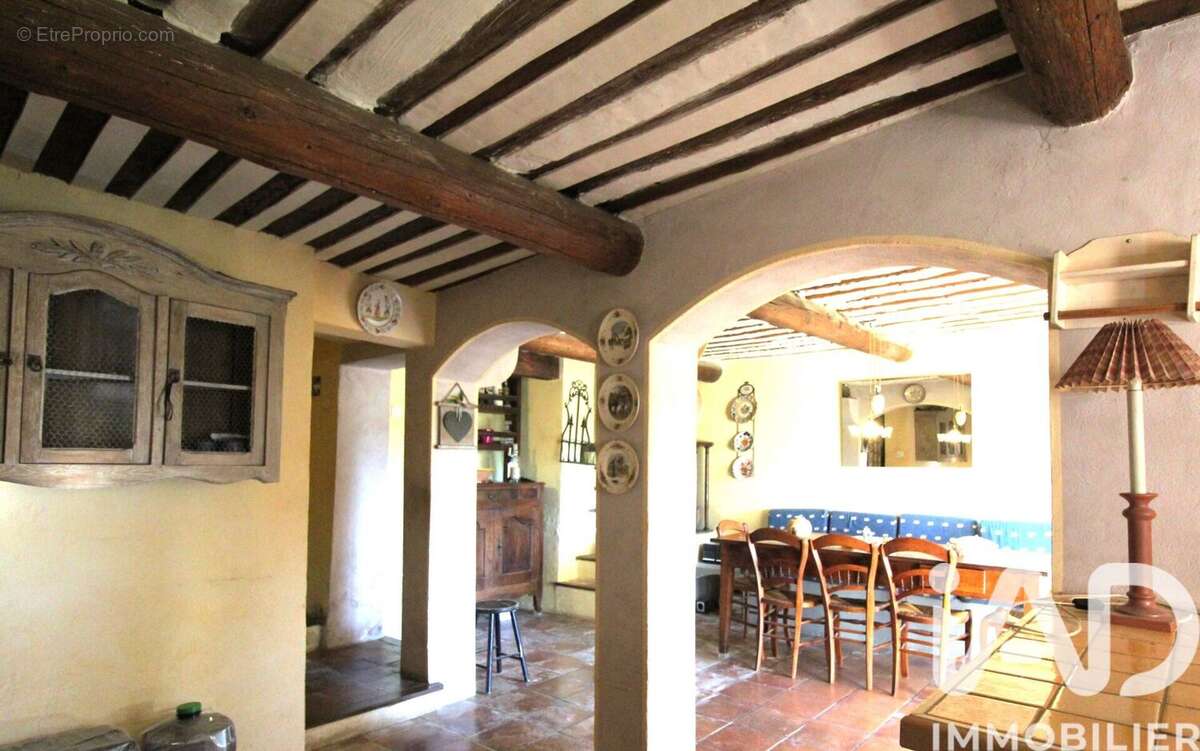 Photo 8 - Maison à L'ISLE-SUR-LA-SORGUE