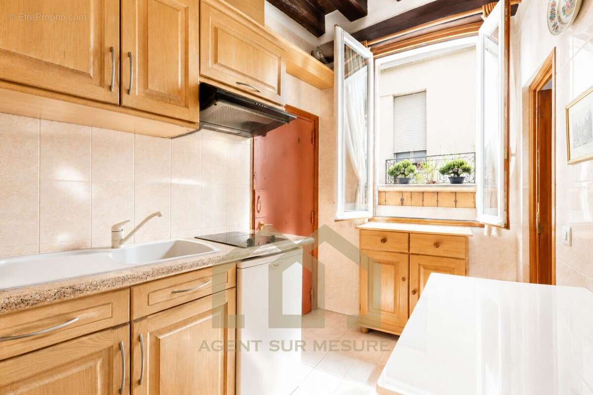 Appartement à PARIS-5E