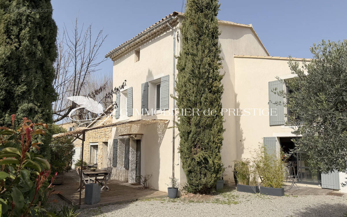 Maison à MODENE
