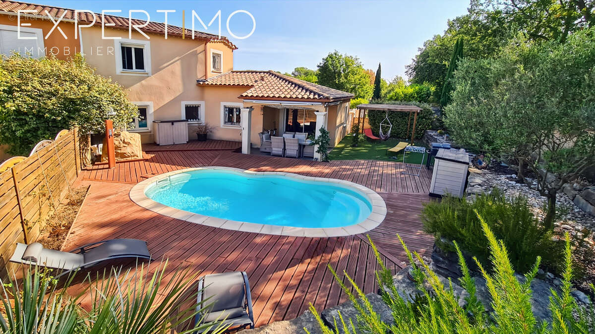 Maison entièrement rénovée - 104 m2 habitable - 3 chambres avec piscine - photo 15