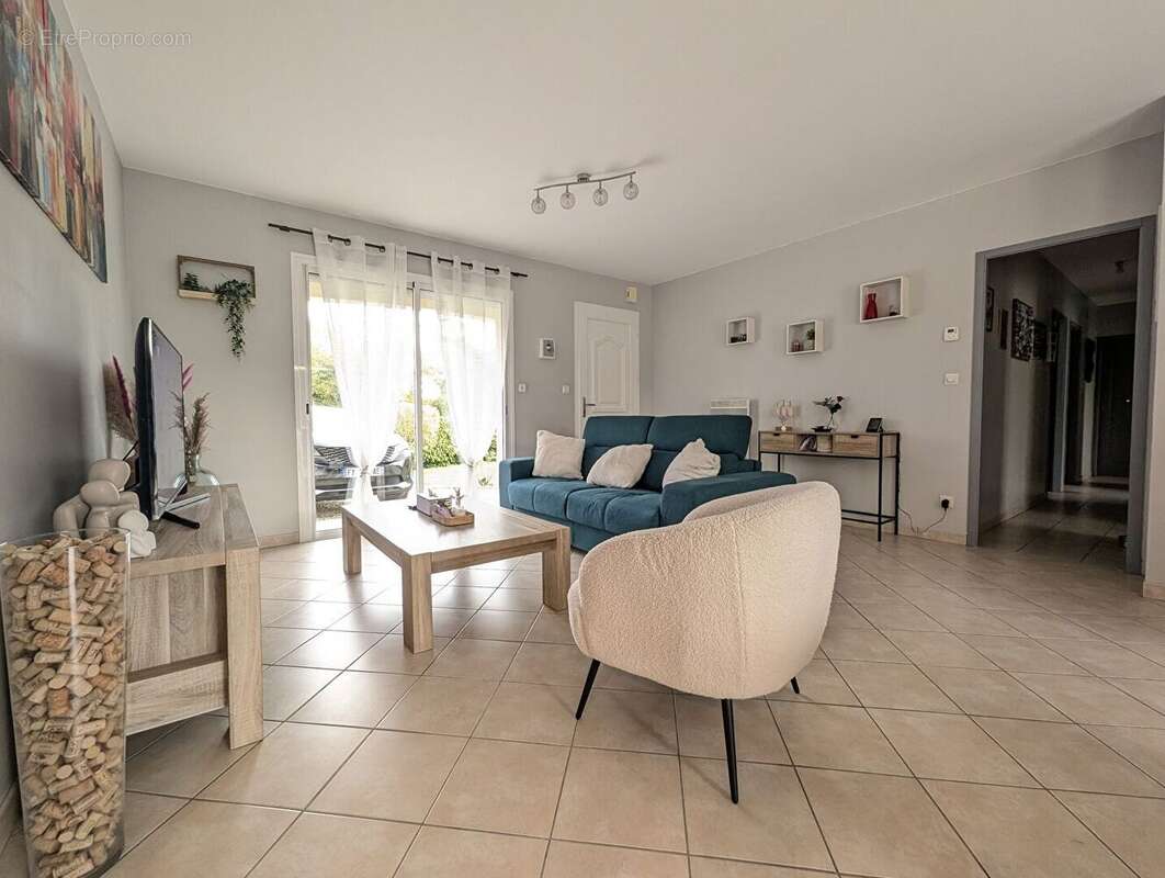 Maison à DOMPIERRE-SUR-CHARENTE