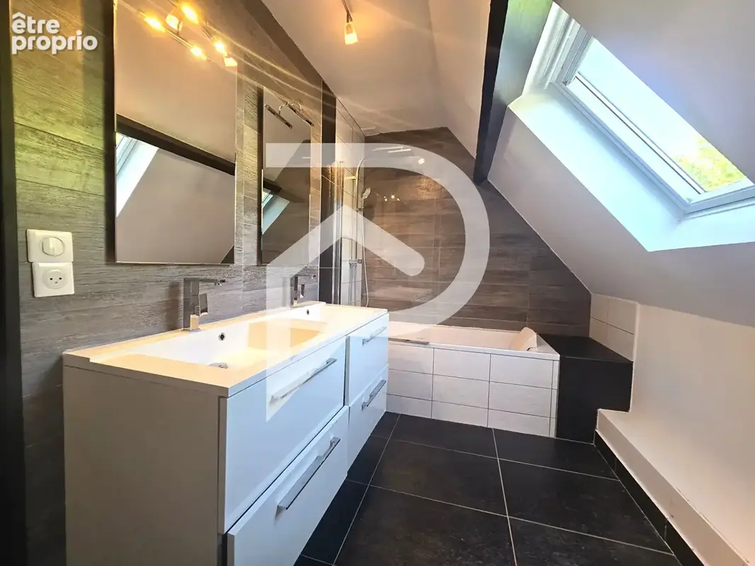 Maison 5 pièces de 130 m²  sur un terrain de 1310 m² - photo 11