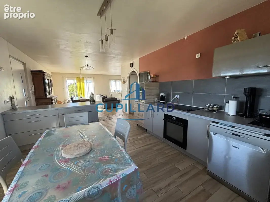 MAISON OUCHES vue dégagée côte roannaise - photo 6
