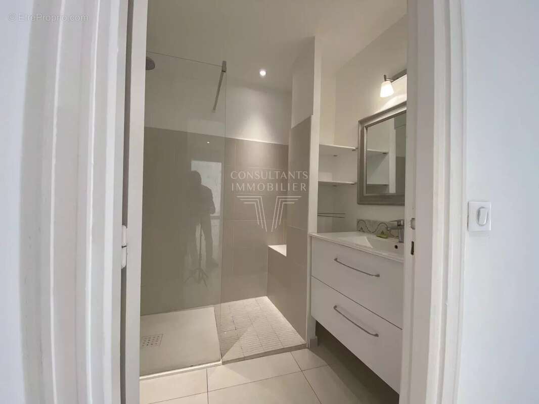 Appartement à LE CANNET