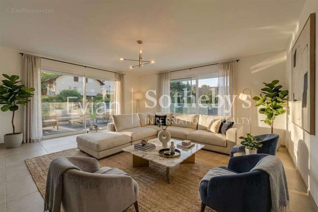 Appartement à EVIAN-LES-BAINS
