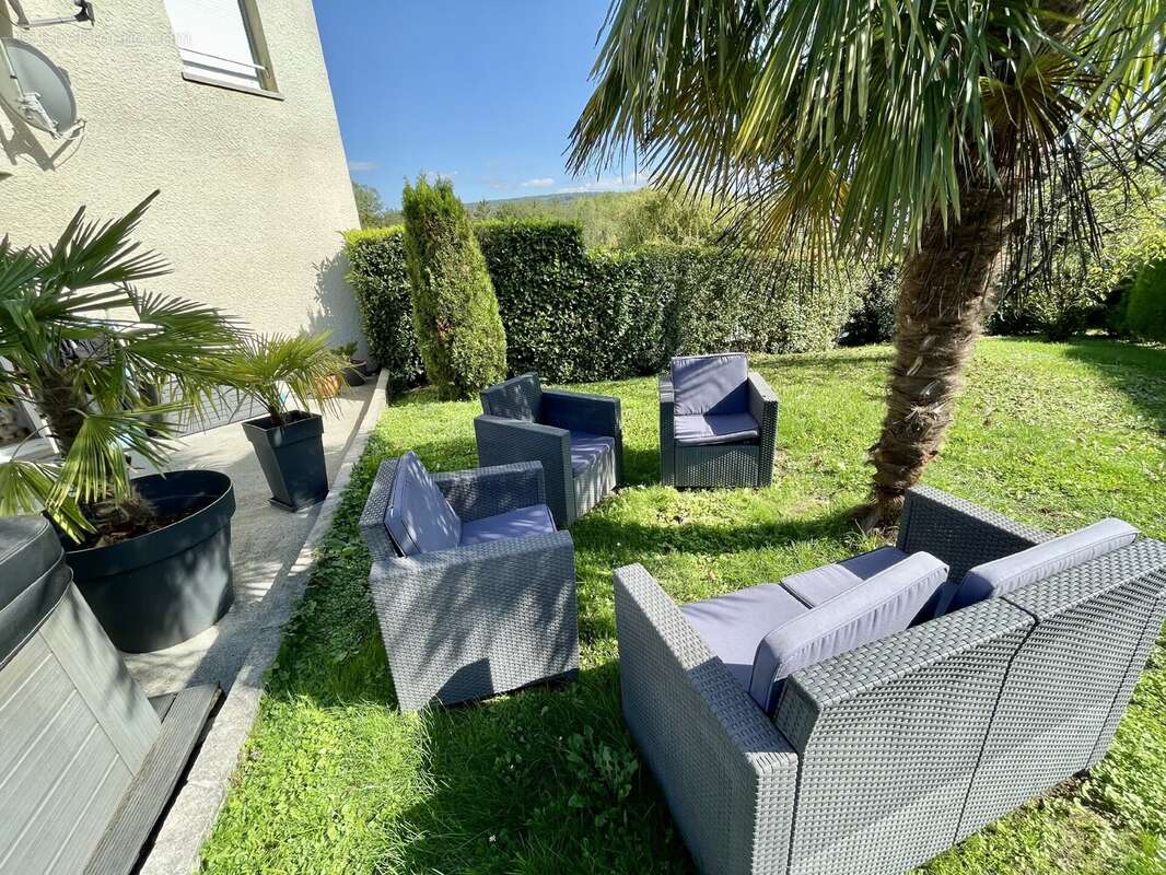 Maison à CONTAMINE-SARZIN