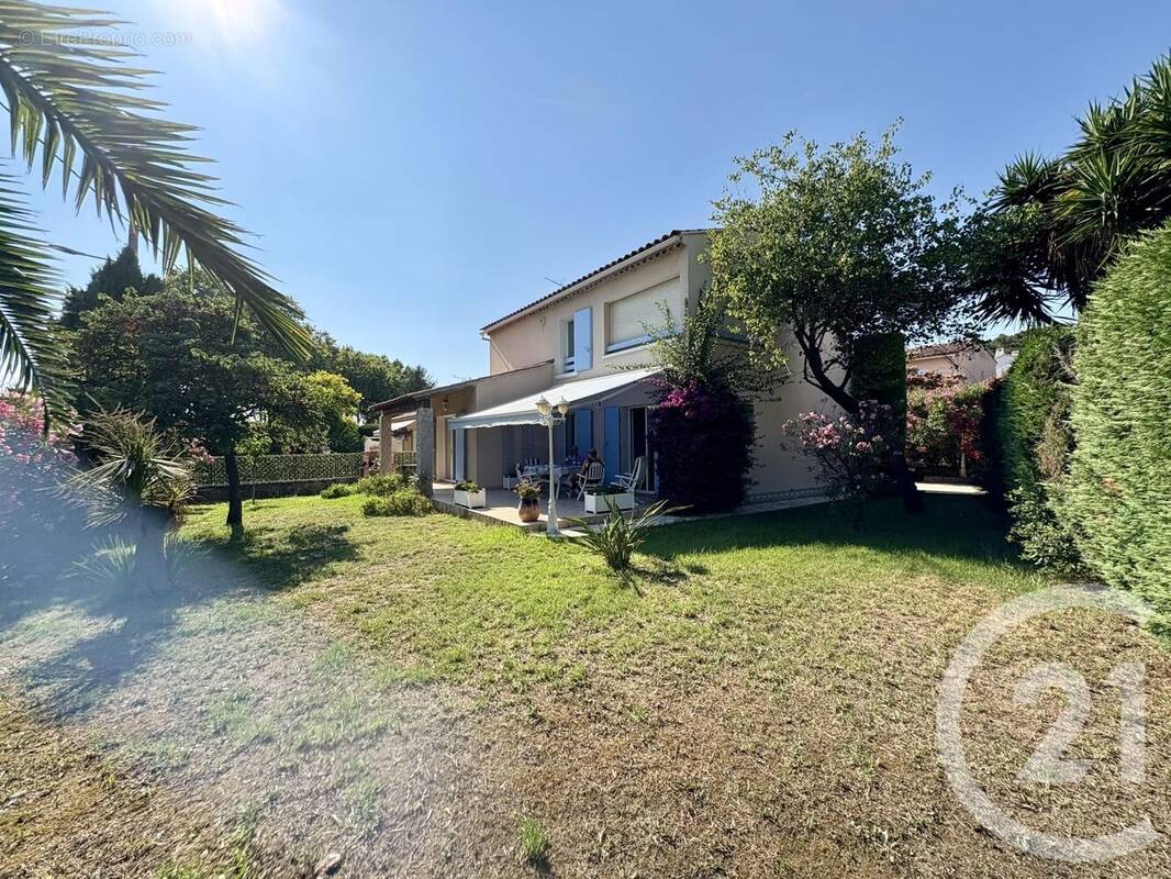 Maison à SIX-FOURS-LES-PLAGES
